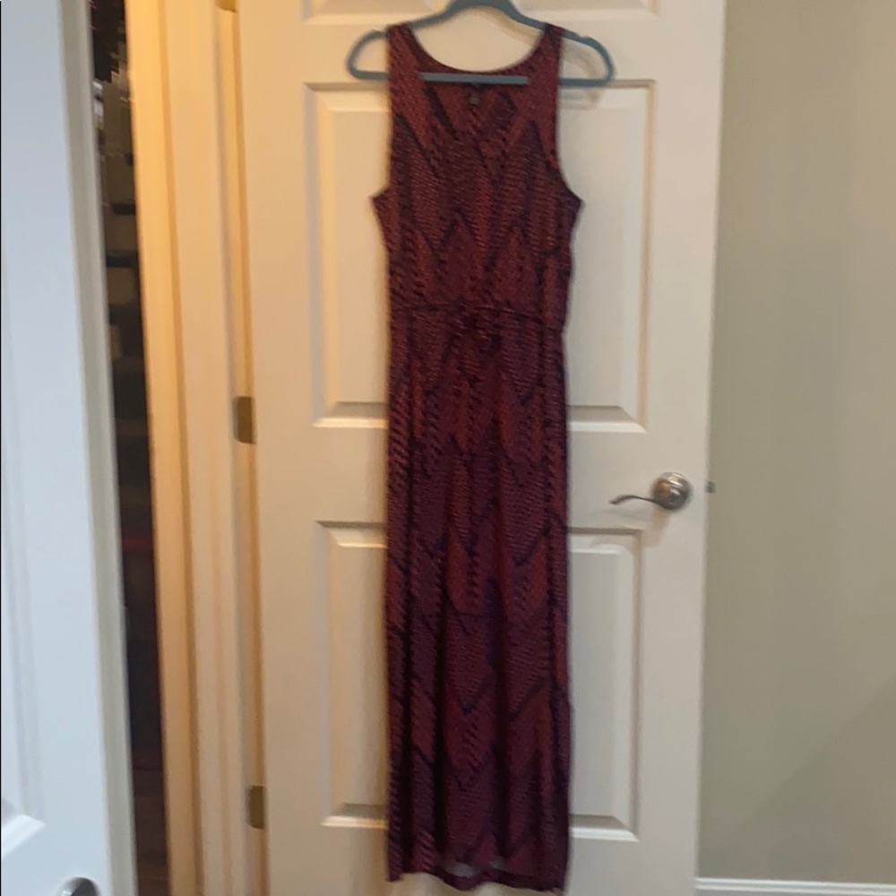 GAP Burgundy and Navy Printed Maxi Dress M